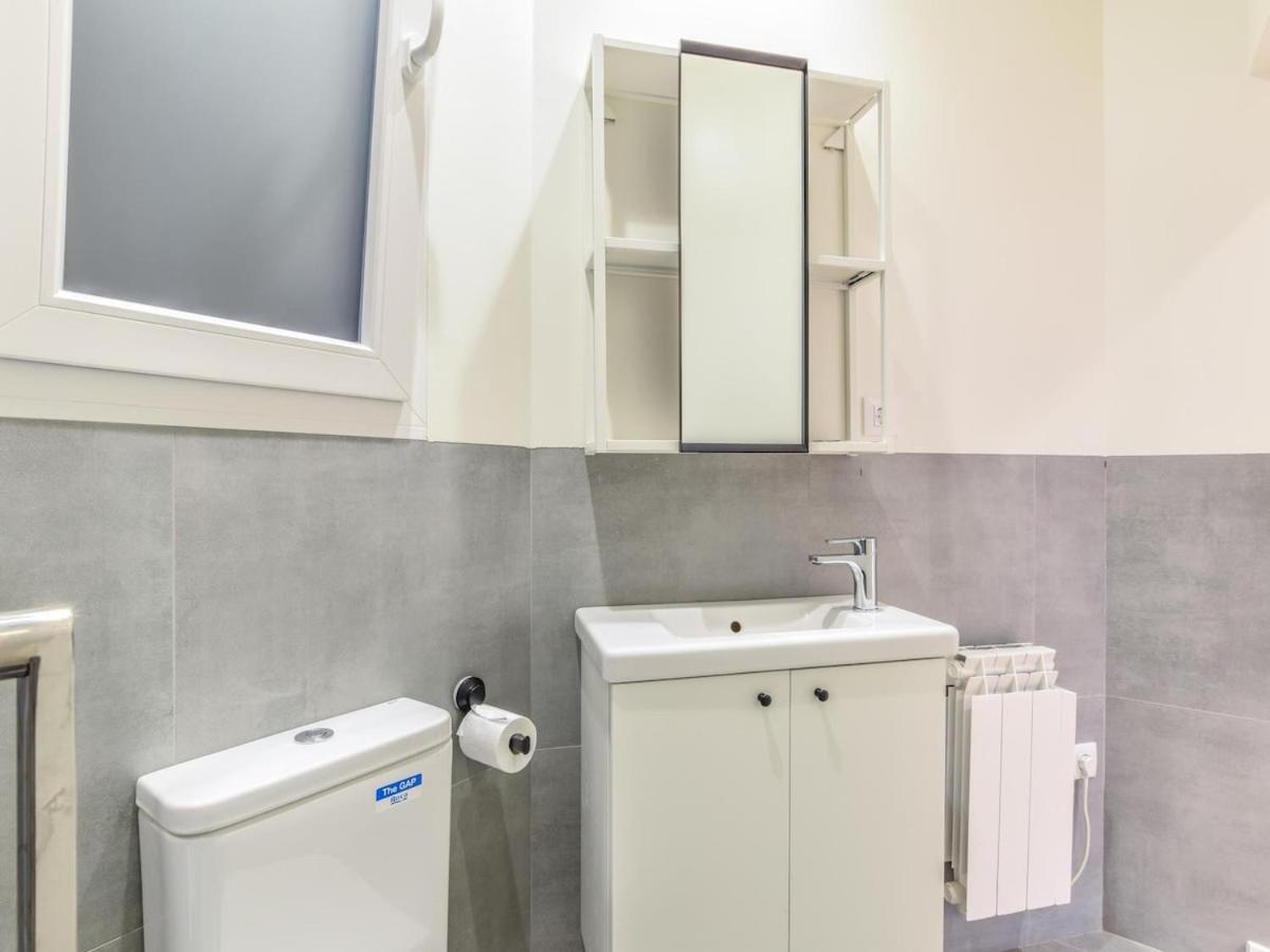 Апартаменты Apartamento En Plaza De Canalejas Мадрид Экстерьер фото