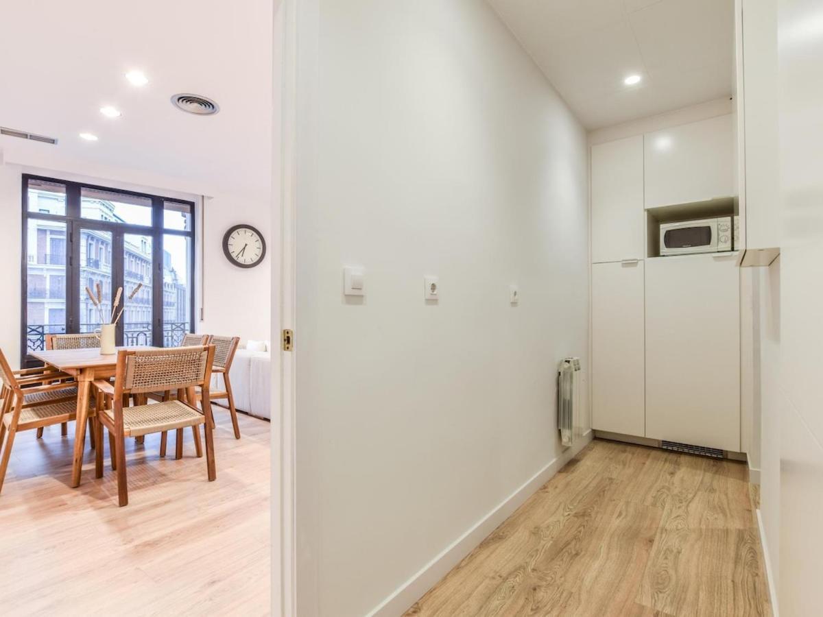 Апартаменты Apartamento En Plaza De Canalejas Мадрид Экстерьер фото