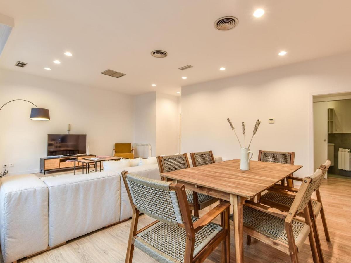 Апартаменты Apartamento En Plaza De Canalejas Мадрид Экстерьер фото