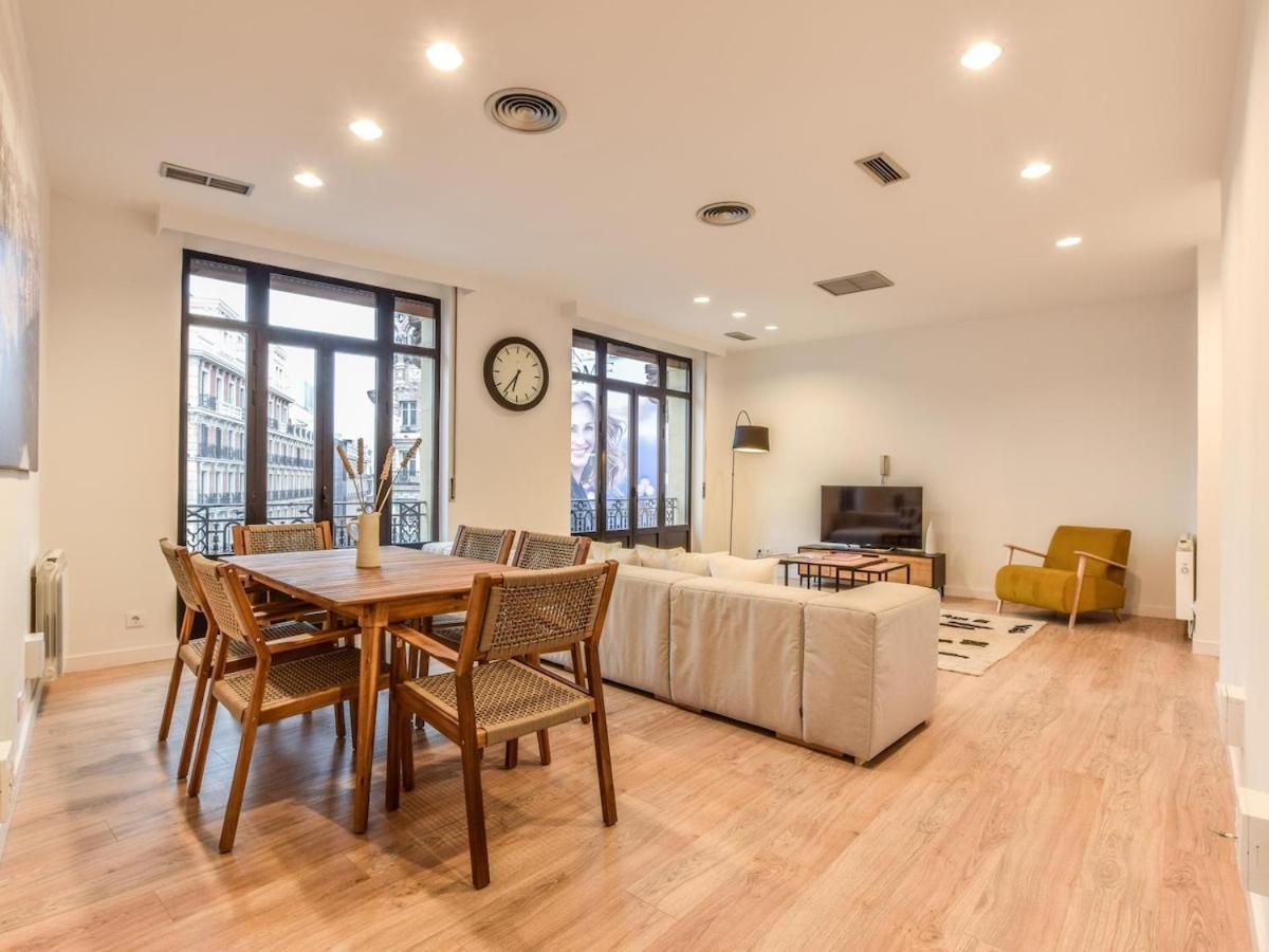 Апартаменты Apartamento En Plaza De Canalejas Мадрид Экстерьер фото